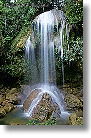 images/LatinAmerica/Cuba/Soroa/waterfall-02.jpg