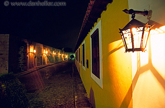 lamp-lit-street.jpg