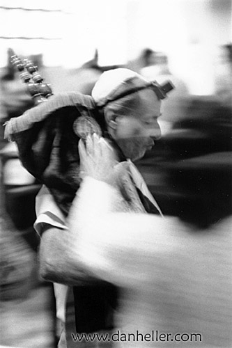 torah-touch.jpg