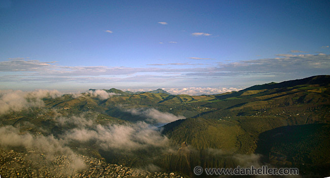 ecuador-aerial-01.jpg