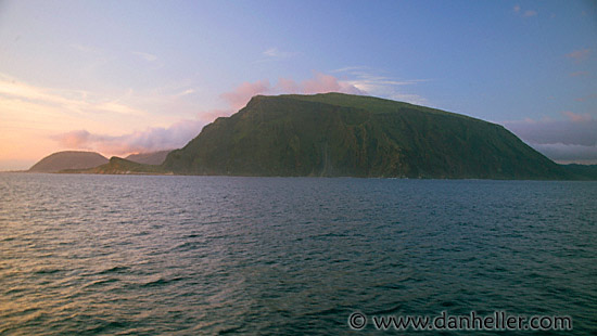 volcan-ecuador-1.jpg