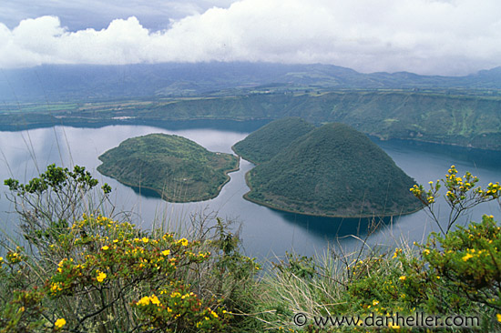 lago-cuicocha04.jpg