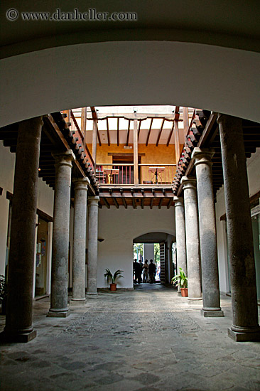courtyard-n-pillars.jpg