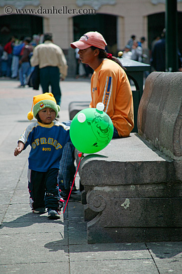 boy-n-scooby-balloon.jpg