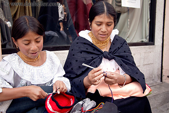 girls-knitting-3.jpg