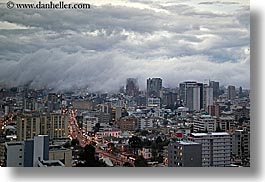 images/LatinAmerica/Ecuador/Quito/Cityscape/fog-cityscape-03.jpg