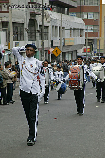 marching-band-in-white.jpg