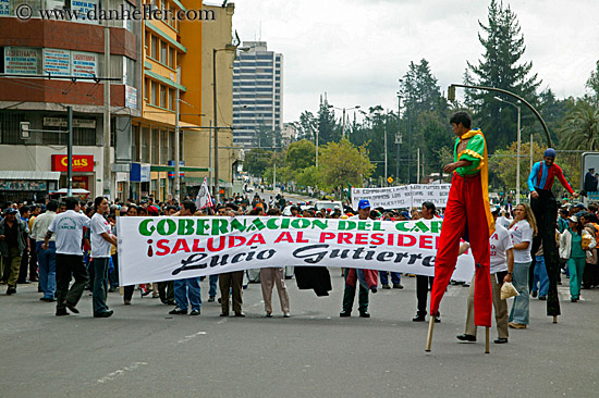 lucio-gutierrez-parade-banner.jpg