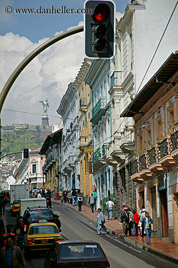 quito-street-1.jpg