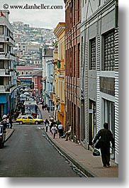 images/LatinAmerica/Ecuador/Quito/Town/quito-street-3.jpg