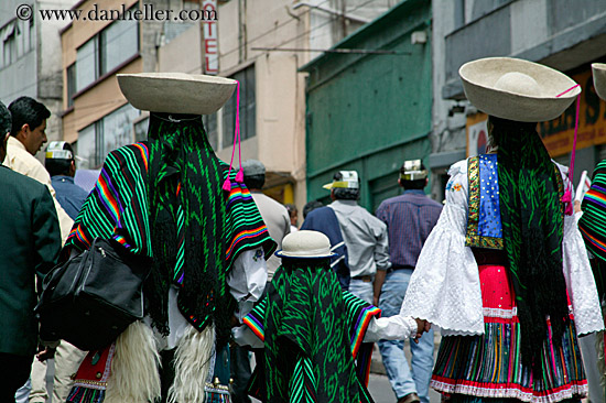 green-quechua-garb.jpg