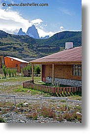 chalten, el chalten, houses, latin america, patagonia, vertical, photograph