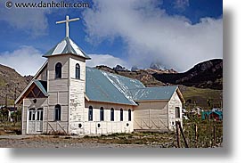 images/LatinAmerica/Patagonia/ElChalten/old-church-4.jpg