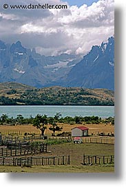 images/LatinAmerica/Patagonia/EstanciaLazo/estancia-lazo-2b.jpg