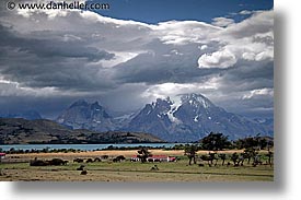 estancia lazo, heavy, horizontal, latin america, patagonia, weather, photograph