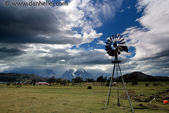 windmill-2.jpg