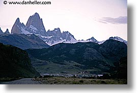 images/LatinAmerica/Patagonia/FitzRoy/fitzroy-12.jpg