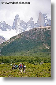 fitz roy, fitzroy, hikers, latin america, patagonia, vertical, photograph