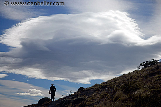 hiker-cloud-sil.jpg