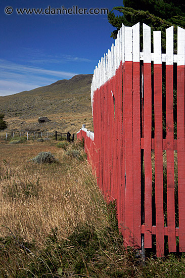 red-fence.jpg