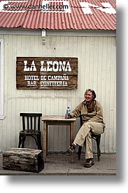 cafes, la leona, latin america, leona, patagonia, vertical, photograph