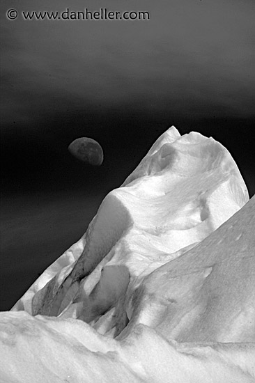 glacier-n-moon-bw-3.jpg
