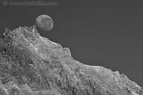 moon-n-mtn-2-bw.jpg