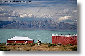 images/LatinAmerica/Patagonia/WtPeople/CindyAlec/alec-n-cindy-red-barn.jpg