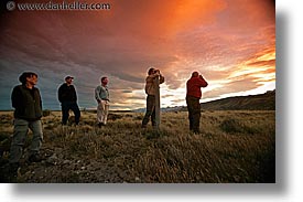 images/LatinAmerica/Patagonia/WtPeople/Group/sunset-viewing-2.jpg