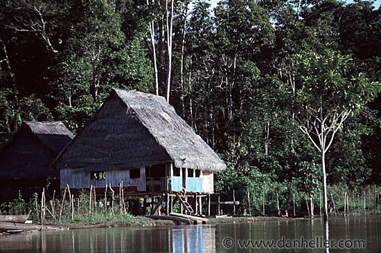 river-house-1.jpg