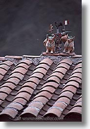 capital of peru, cities, cityscapes, cows, cuzco, latin america, peru, peruvian capital, rooftops, towns, vertical, photograph