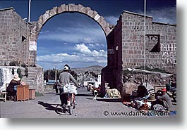 bolivia, bolivia/peru border, borders, highest lake in the world, horizontal, lake view, lakes, latin america, peru, peru border, titicaca, photograph