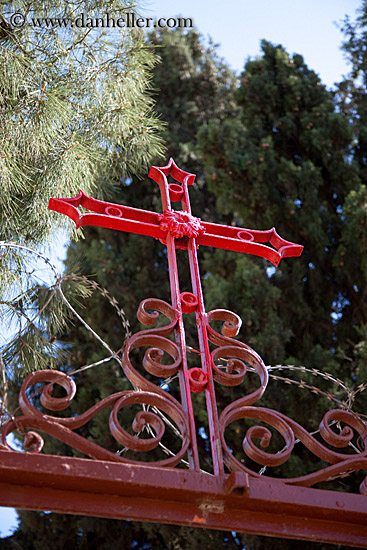 red-iron-cross.jpg