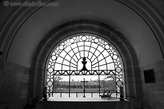 view-of-dome-thru-window-2-bw.jpg