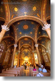 images/MiddleEast/Israel/Jerusalem/ReligiousSites/Gethsemane/cathedral-n-pews-1.jpg