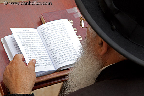 old-man-reading-jewish-prayer-book-2.jpg