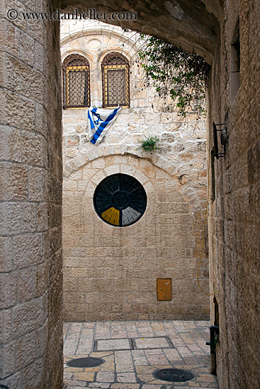 israel-flag-n-arch-windows-1.jpg