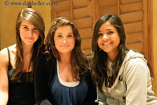 dora-n-erin-n-pria-1.jpg