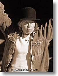 images/Models/Jill/jill-12-sepia.jpg