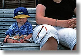 images/NewZealand/Auckland/baby-on-bench-3.jpg