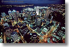 images/NewZealand/Auckland/nite-skyline-1.jpg