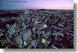 images/NewZealand/Auckland/nite-skyline-5.jpg