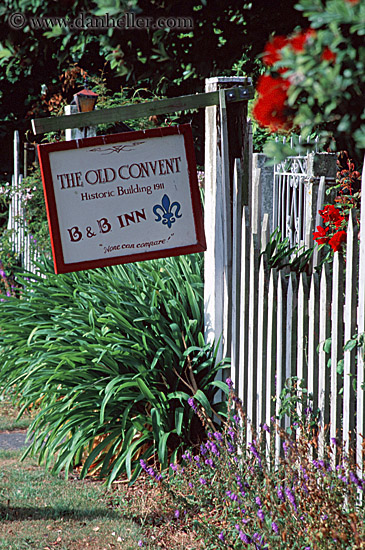 old-convent-sign.jpg