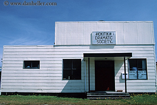 hokitika-drama-bldg.jpg