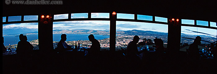 restaurant-silhouette-pano.jpg