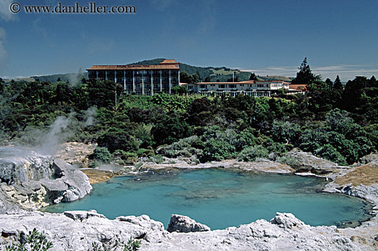 rotorua-hot-springs.jpg