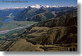 images/NewZealand/SouthernAlps/mountains-n-valley-09.jpg