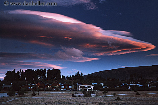 lenticular-clouds-sunset-2.jpg