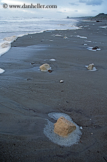 rocks-on-beach-2.jpg