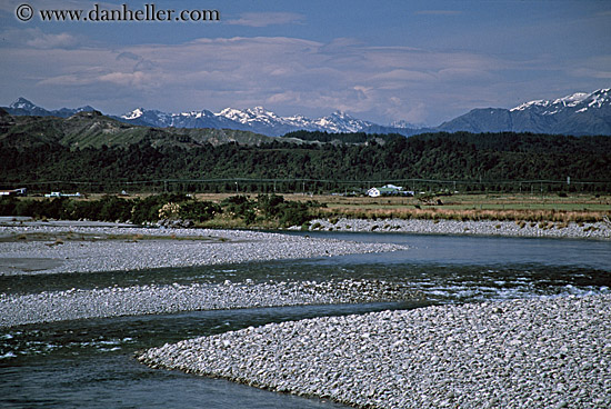 sand-river-mtns-2.jpg